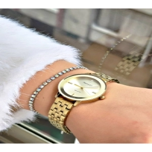 FERRUCCİ GOLD METAL KADIN KOL SAATİ