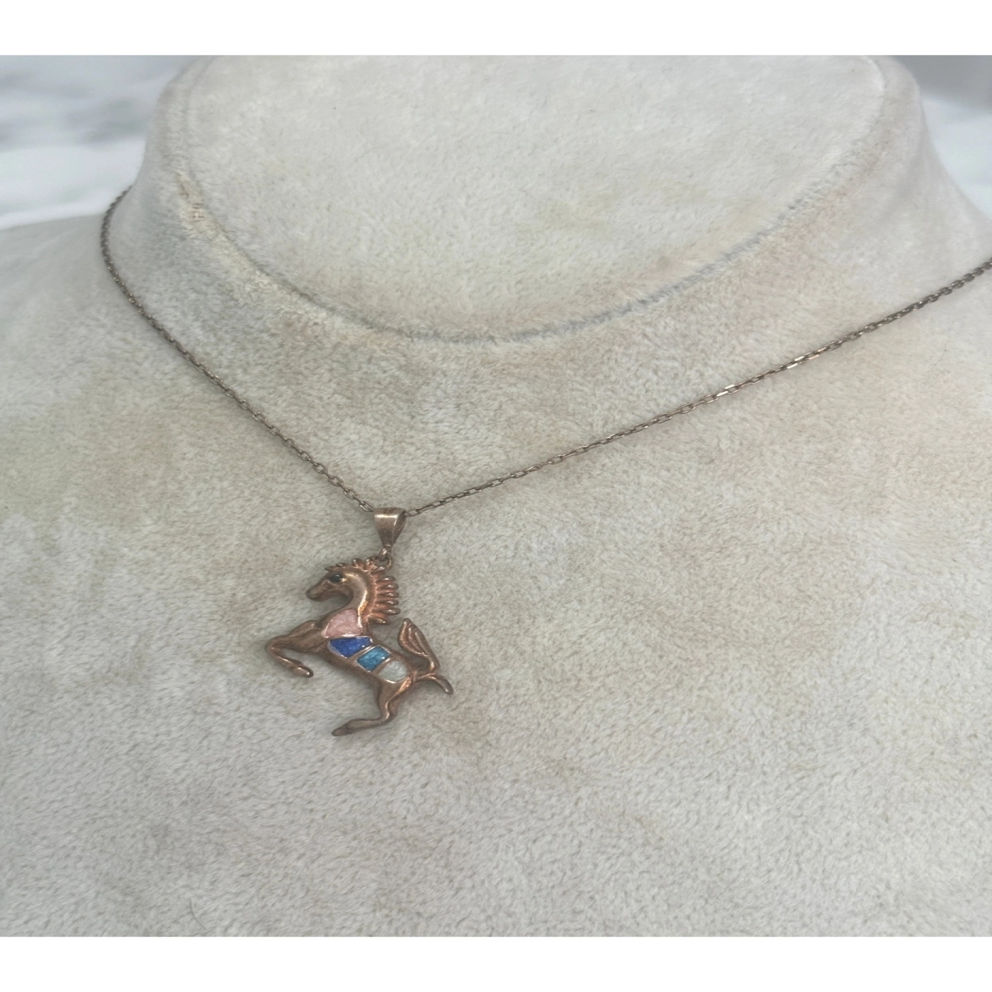 925 Ayar Gümüş Taşlı Rose Gold At  Modeli Gümüş Kolye