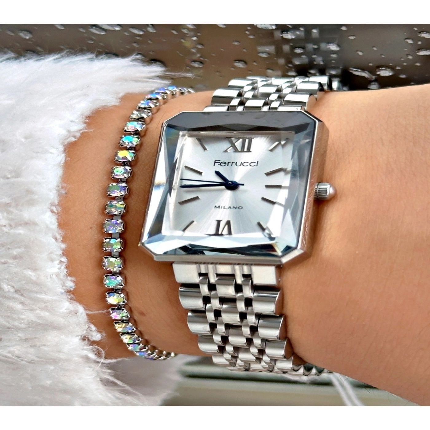 FERRUCCİ KESME CAMLI GÜMÜŞ METAL KADIN KOL SAATİ