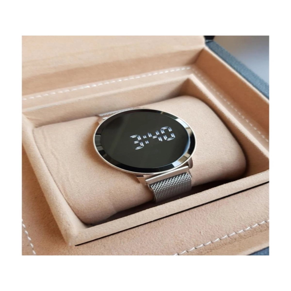 Gümüş Hasır Mıknatıslı Kordon Dokunmatik Ekranlı Erkek Saati