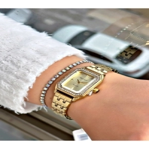 FERRUCCİ KARE TAŞLI GOLD METAL KADIN KOL SAATİ