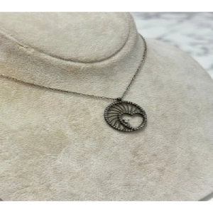 925 Ayar Gümüş Kalpli Taşlı Model Gümüş Kolye