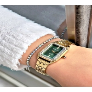 FERRUCCİ YEŞİL KADRANLI TAŞLI KARE GOLD METAL KADIN
