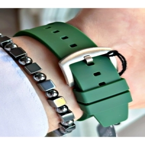 FUNCTION YEŞİL KADRANLI KARE YEŞİL SİLİKON ERKEK KOL SAATİ