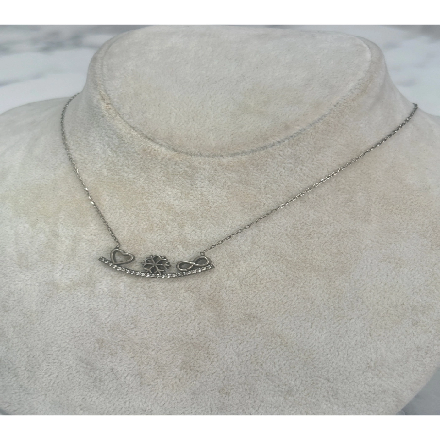 925 Ayar Gümüş Taşlı  Modeli Gümüş Kolye