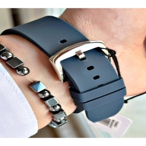 FUNCTION LACİVERT KADRANLI GÜMÜŞ KASA LACİVERT SİLİKON ERKEK KOL SAATİ