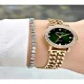 TAŞ RAKAM TAŞ BEZEL YEŞİL KADRANLI ZİNCİR KORDON GOLD METAL KADIN KOL SAATİ