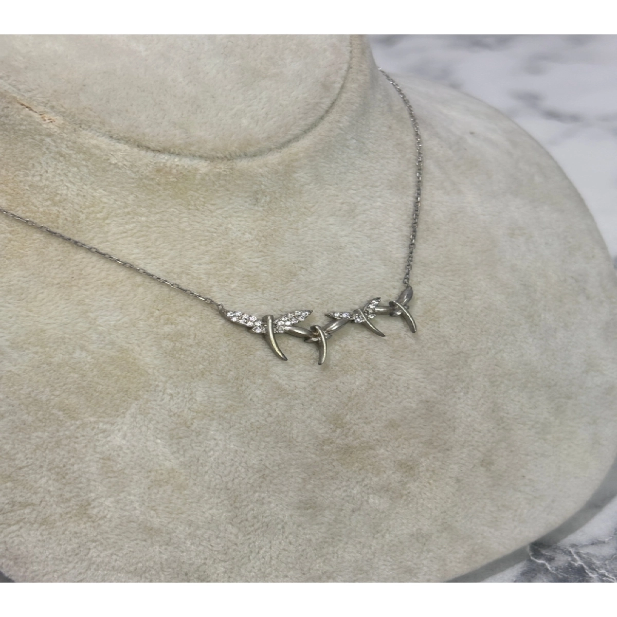 925 Ayar Gümüş Kelebek Taşlı Modeli Gümüş Kolye