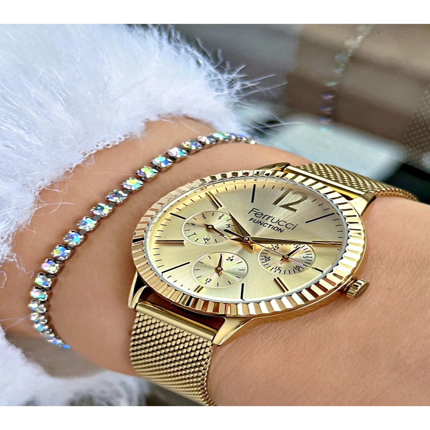 FERRUCCİ FUNCTION GOLD HASIR KADIN KOL SAATİ hover