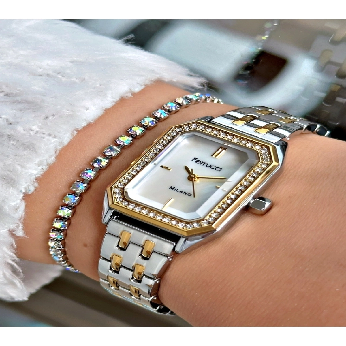 FERRUCCİ KARE TAŞLI GOLD GÜMÜŞ METAL KADIN KOL SAATİ
