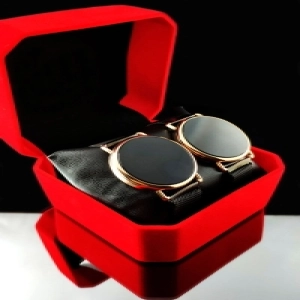 Sevgili Saati Özel Kırmızı Kadife Kutusunda Çift Kol Saati