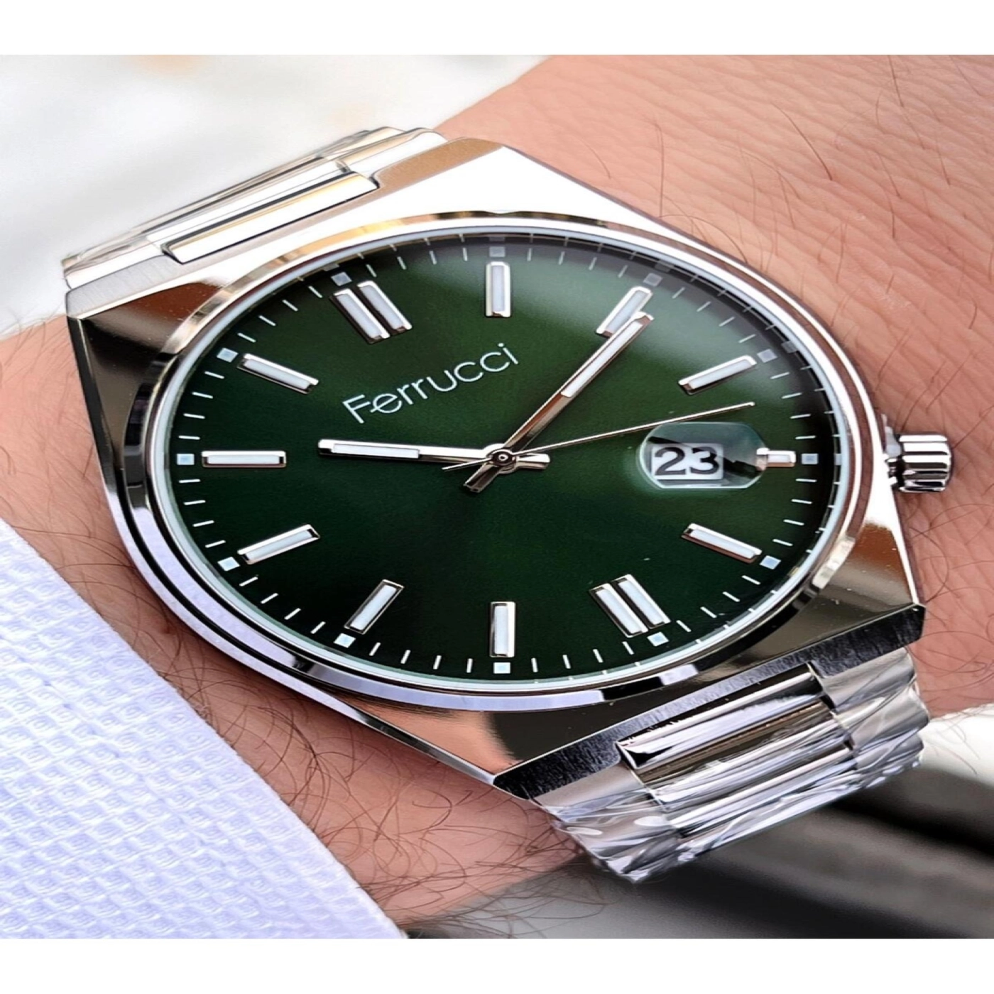 Tsuyosa Model Çelik Kordon Takvimli Kadran 30 Mt Suya Dayanıklı Erkek Kol Saati EFC.03223.5