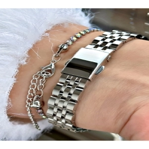 FERRUCCİ RAKAMLARI TAŞLI GÜMÜŞ KARE METAL KADIN KOL SAATİ