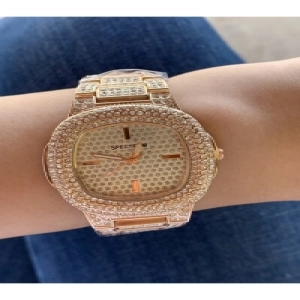 Kadın Rose Gold Renk Kol Saati Zirkon Taşlı