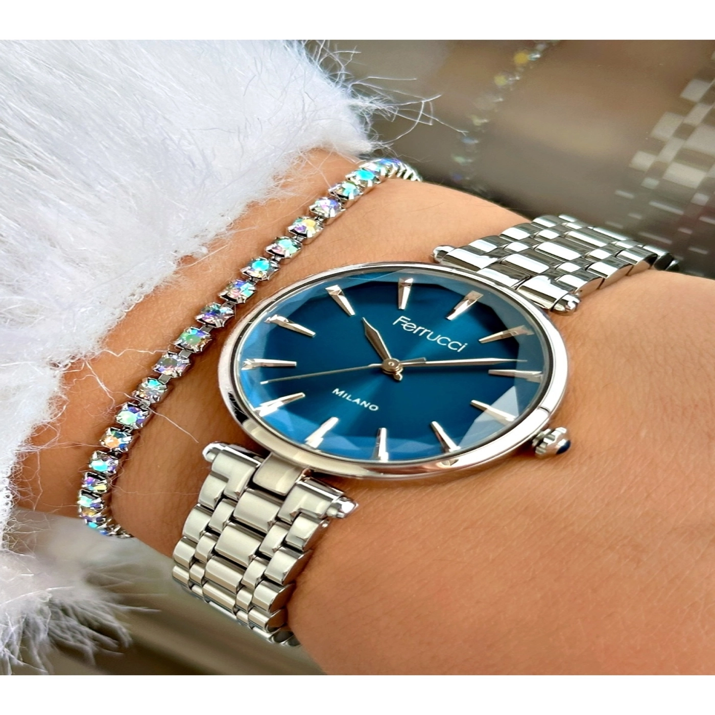 MAVİ KADRANLI GÜMÜŞ METAL KADIN KOL SAATİ