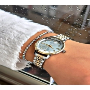 FERRUCCİ GOLD KESME CAMLI METAL KADIN KOL SAATİ