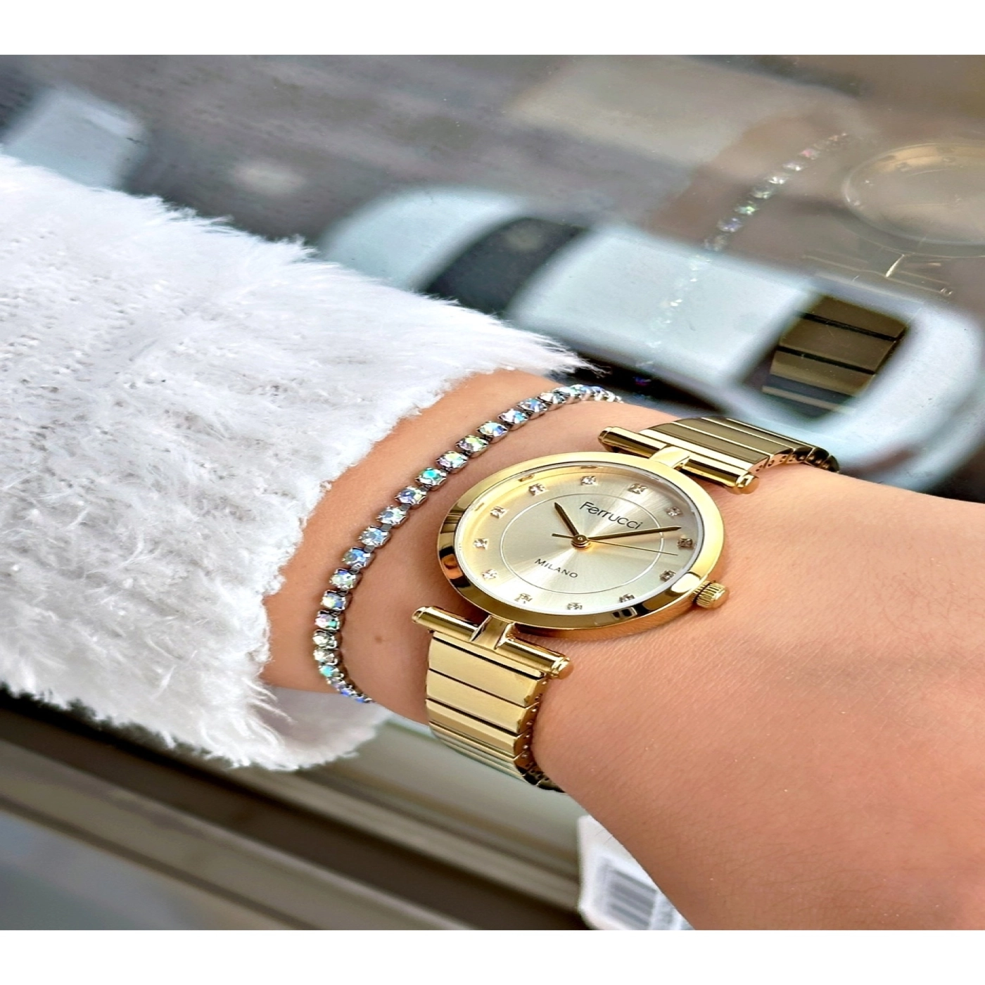 FERRUCCİ TAŞ RAKAMLI GOLD METAL KADIN KOL SAATİ hover