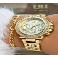 Kalpli Kutulu Kalpli Bileklikli ve Kalpli Kolyeli Taşlı Lüks Özel Tasarım Metal Kadın Kol Saati Seti