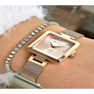 FERRUCCİ ROSE KARE HASIR KADIN KOL SAATİ