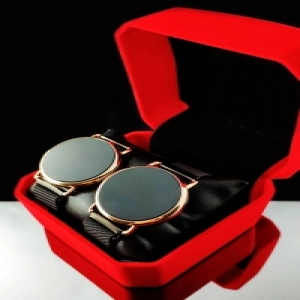 Sevgili Saati Özel Kırmızı Kadife Kutusunda Çift Kol Saati