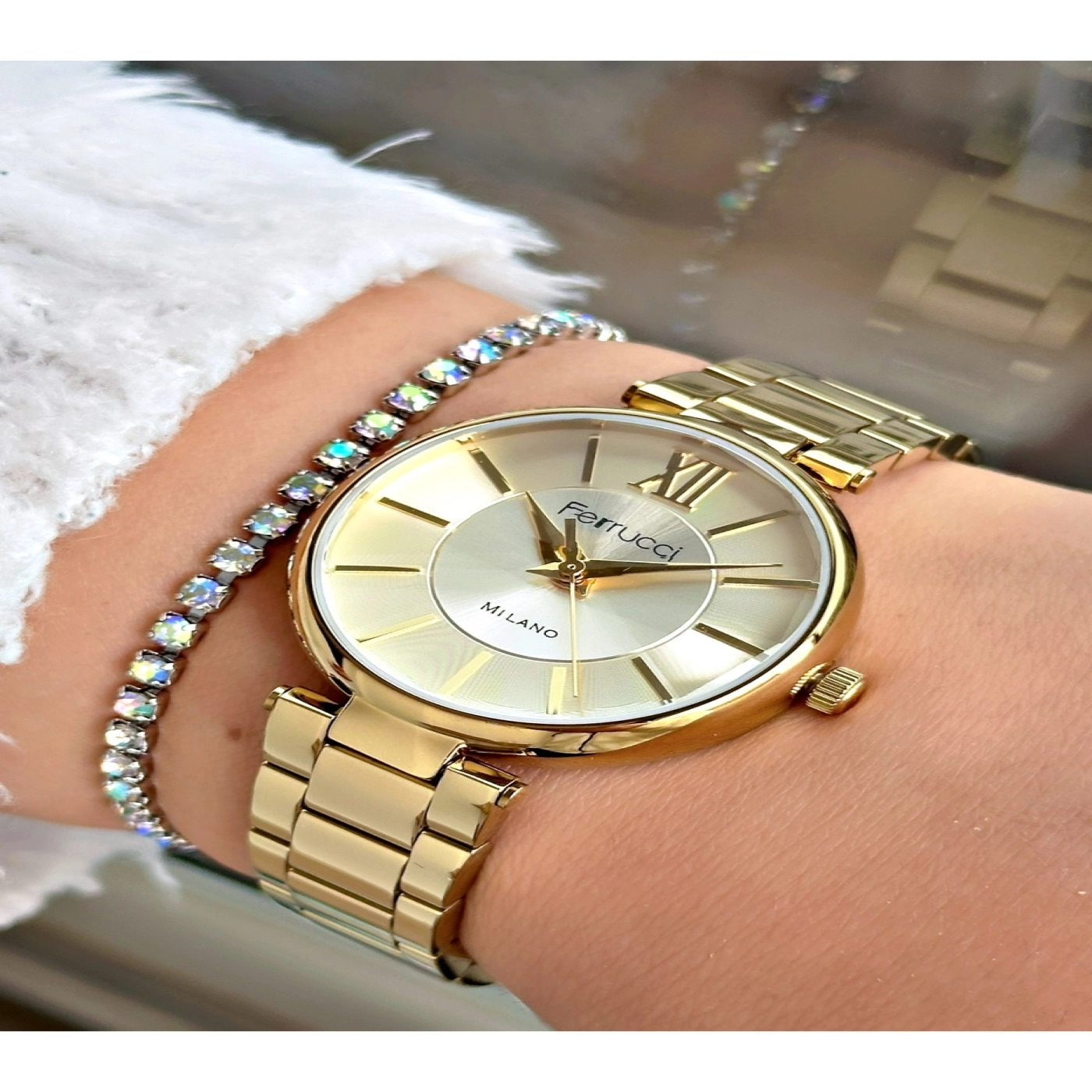 FERRUCCİ BOMBE CAMLI GOLD METAL KADIN KOL SAATİ