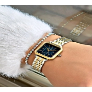 LACİVERT KADRANLI KARE GOLD GÜMÜŞ METAL KADIN KOL SAATİ