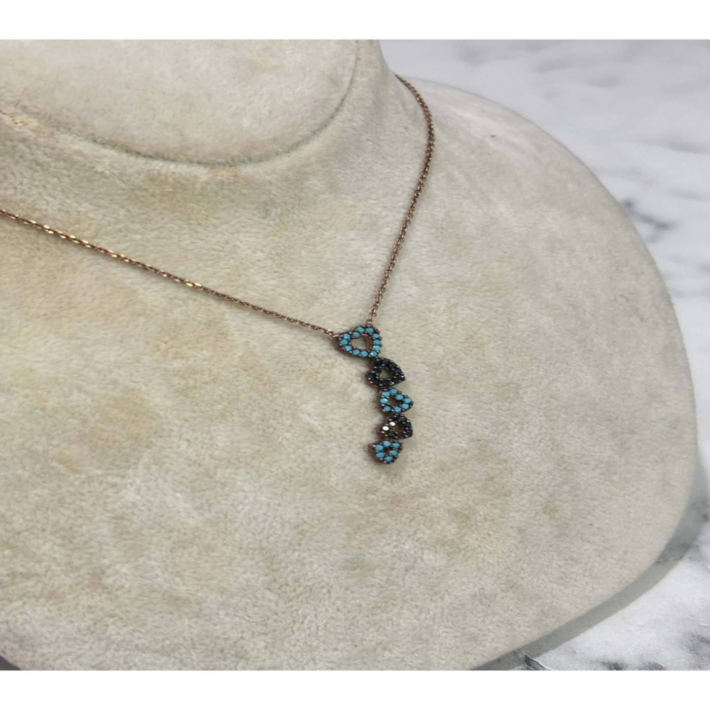 925 Ayar Gümüş Taşlı Rose Gold Kalpli Modeli Gümüş Kolye