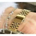 FERRUCCİ YEŞİL KADRANLI KESME CAMLI RAKAMLARI TAŞLI GOLD METAL KADIN KOL SAATİ