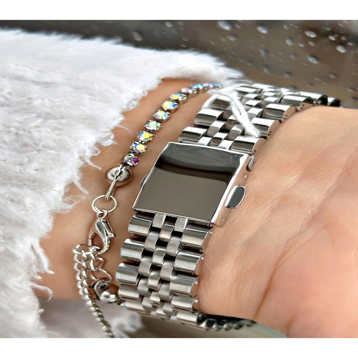 FERRUCCİ TAŞ RAKAMLI GÜMÜŞ METAL KADIN KOL SAATİ hover