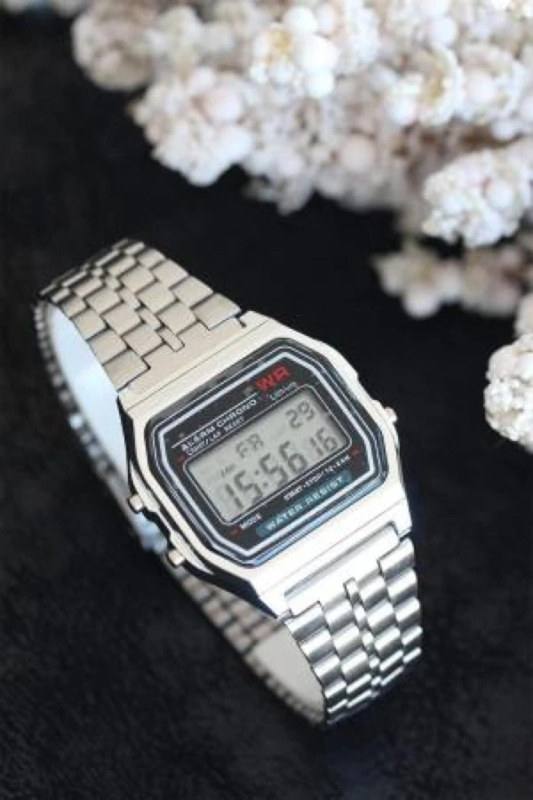 Erb Silver Renk Metal Kordonlu Dijital Retro Bayan Saat