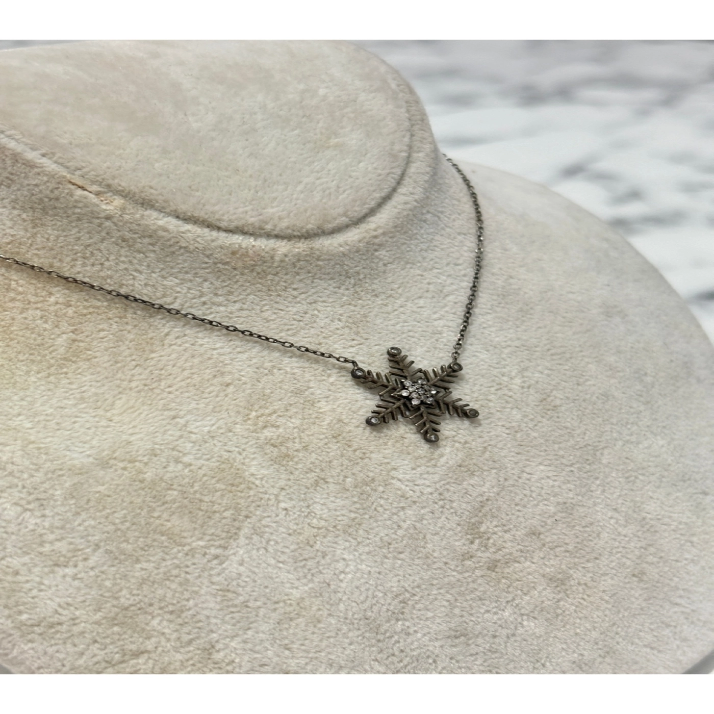 925 Ayar Gümüş Büyük Yıldız Modeli Gümüş Kolye