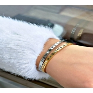 Premium Serisi Lüks Taşlı Özel Tasarım Roma Rakamlı Paslanmaz ve Kararmaz Çelik Bileklik