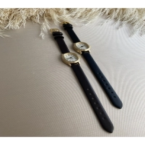 Retro Minimal Vintage Tasarım - Siyah Renk Kordon - Kadın Kol Saati - Gold Renk Kasa