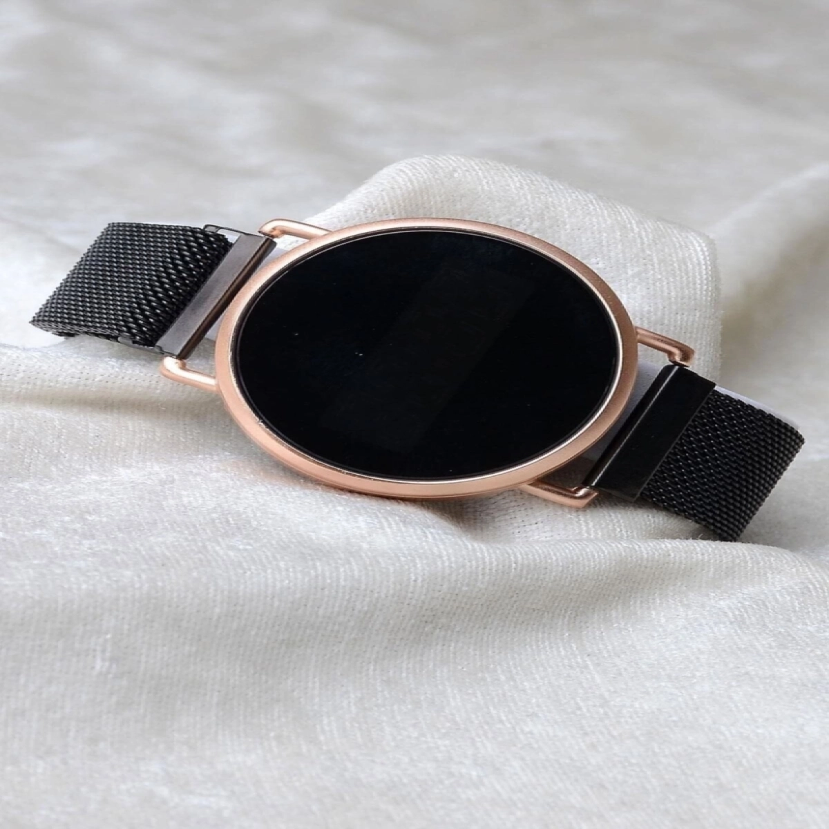 Unisex Siyah Mıknatıslı Dokunmatik Kol Saati XT250100