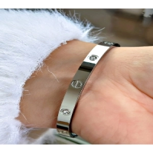 Premium Lüks Taşlı Limited Edition Serisi Özel Tasarım Paslanmaz ve Kararmaz Çelik Bileklik