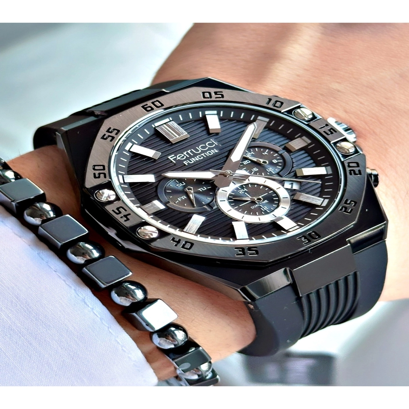 Functıon Siyah Kadranlı Takvimli Siyah Silikon Erkek Kol Saati