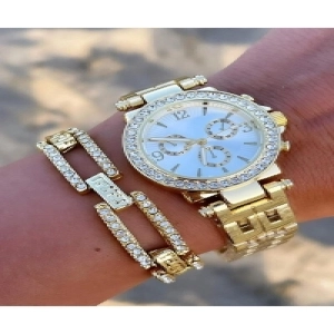 Altın Rengi Metal Kordon Bayan Saat Rs3009