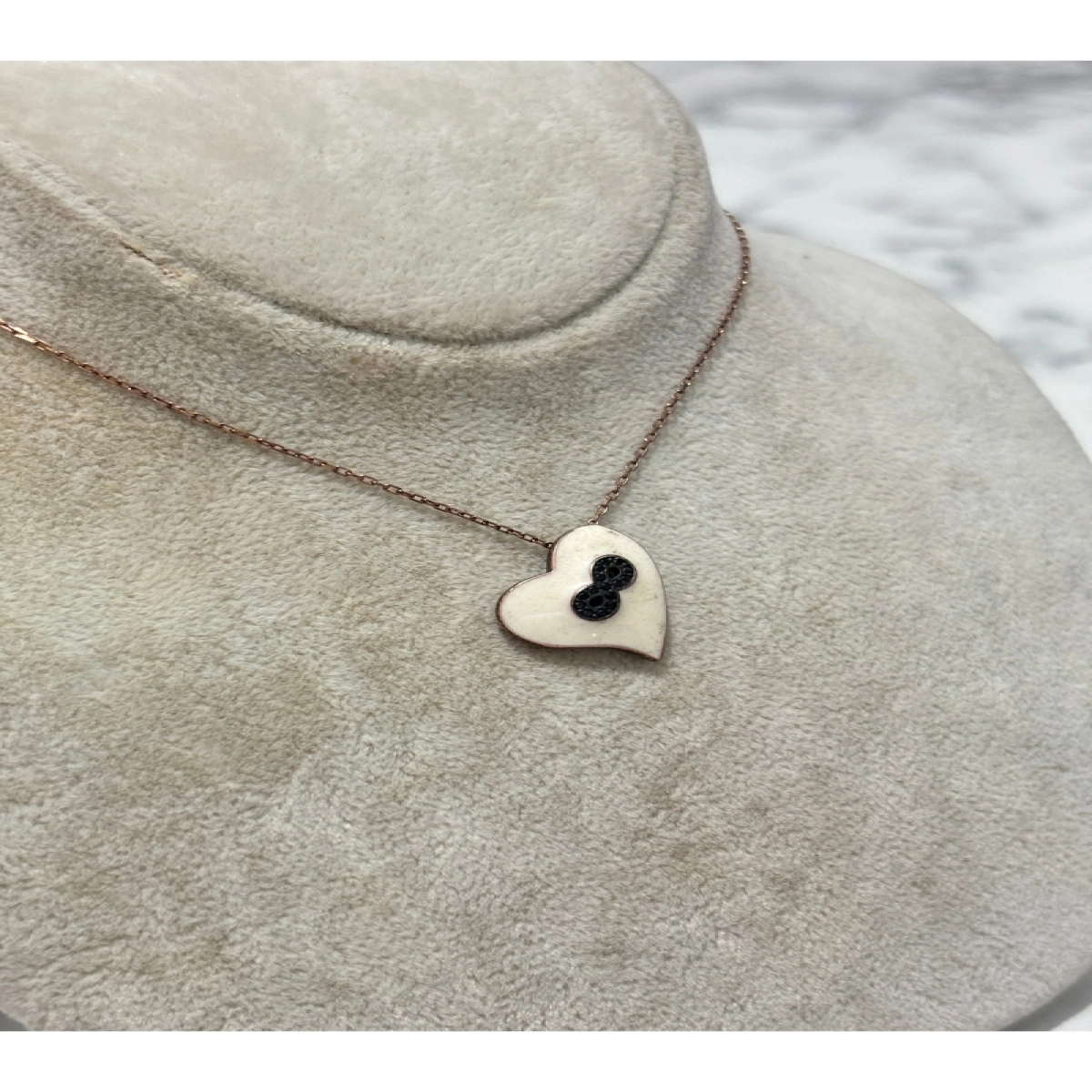 925 Ayar Gümüş Büyük Beyaz Kalpli Modeli Gümüş Kolye