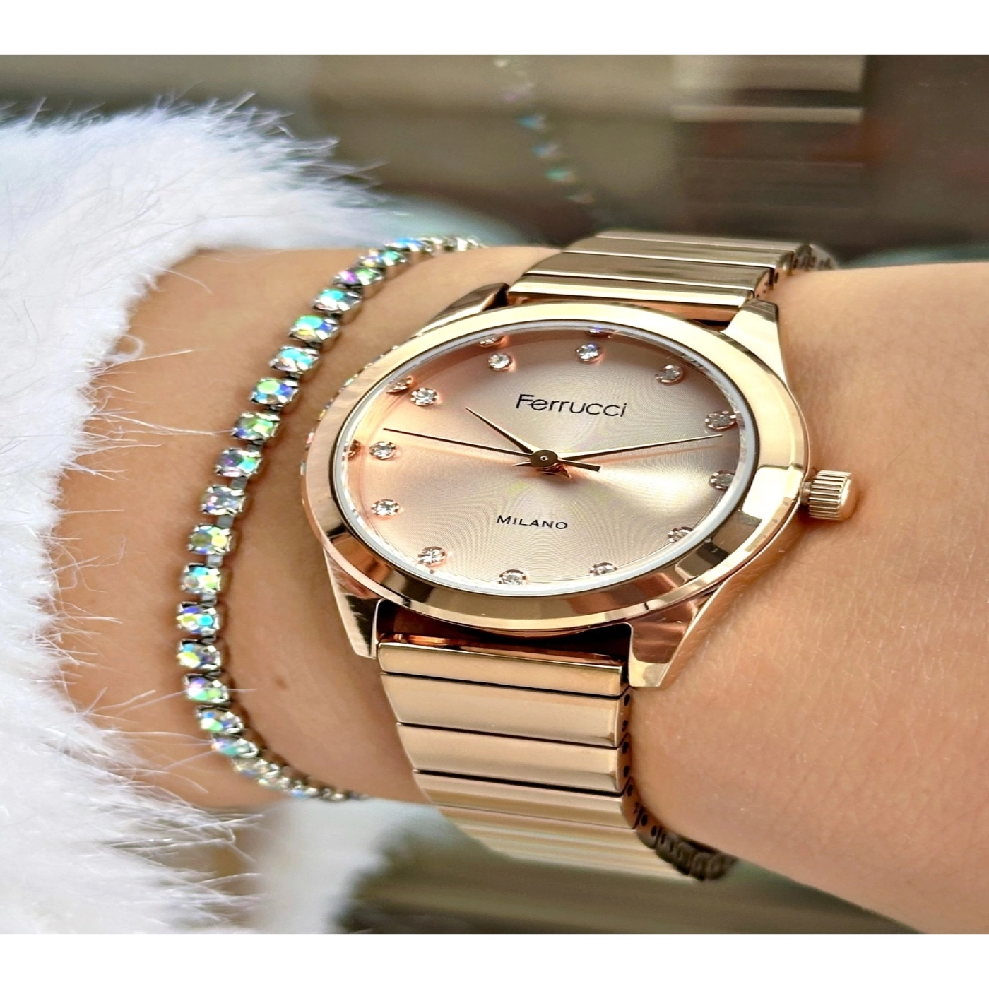 FERRUCCİ RAKAMLARI TAŞLI ROSE METAL KADIN KOL SAATİ