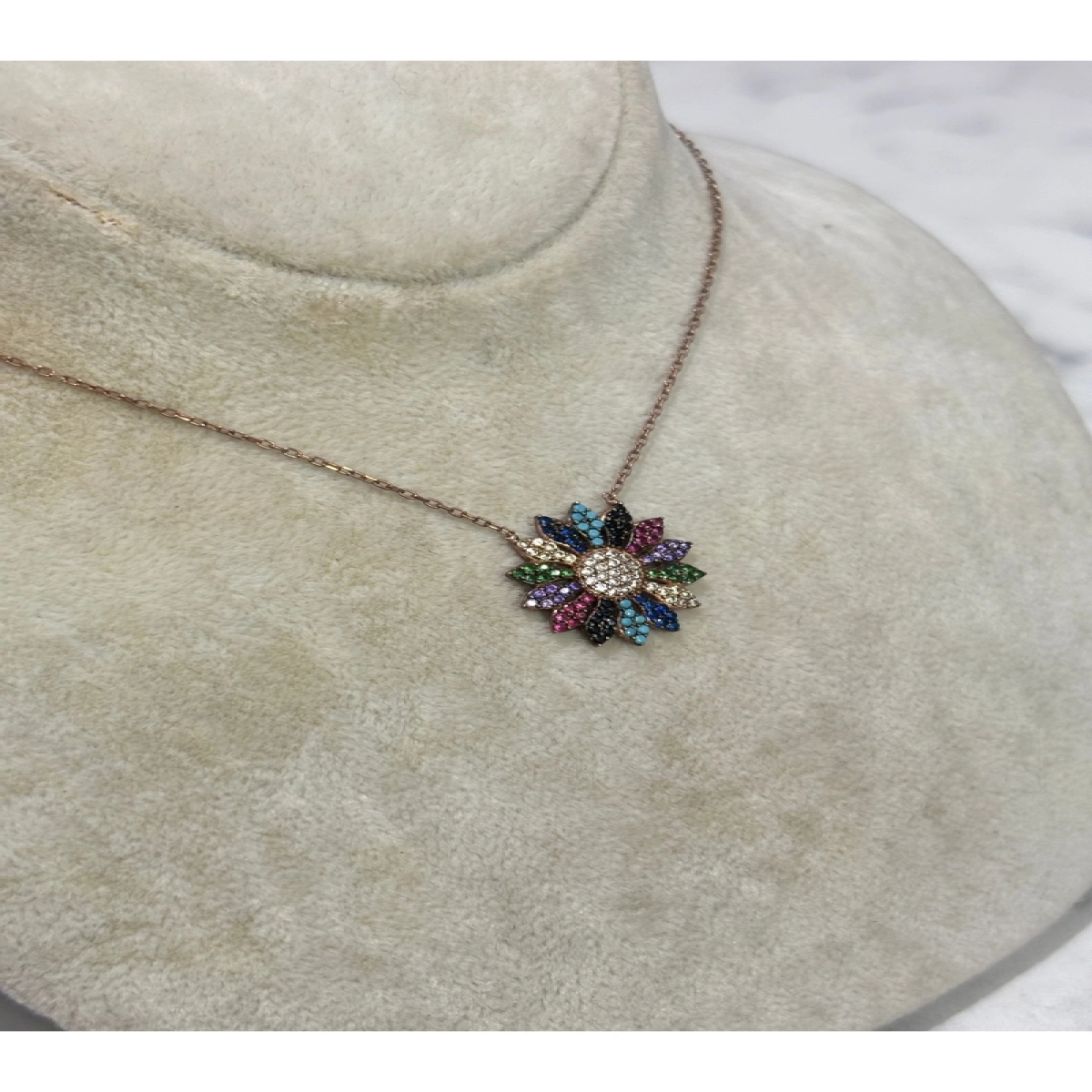 925 Ayar Gümüş Rose Gold Renkli Taşlı Modeli Gümüş Kolye