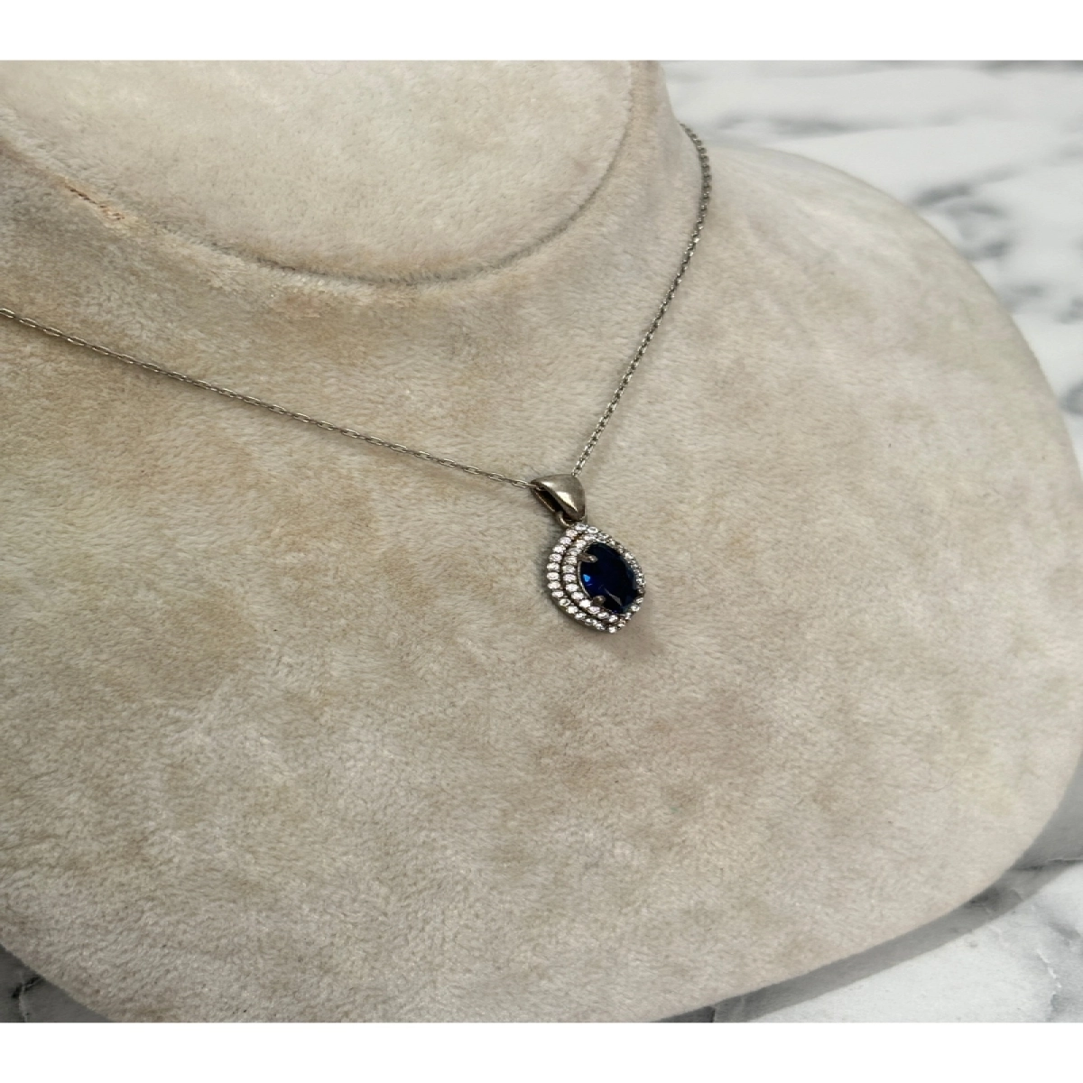 925 Ayar Gümüş Yeşil Taşlı Modeli Gümüş Kolye