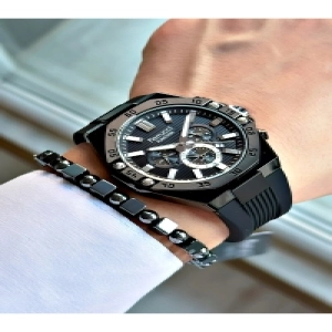 Functıon Siyah Kadranlı Takvimli Siyah Silikon Erkek Kol Saati