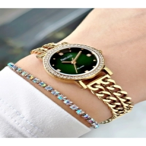 TAŞ RAKAM TAŞ BEZEL YEŞİL KADRANLI ZİNCİR KORDON GOLD METAL KADIN KOL SAATİ