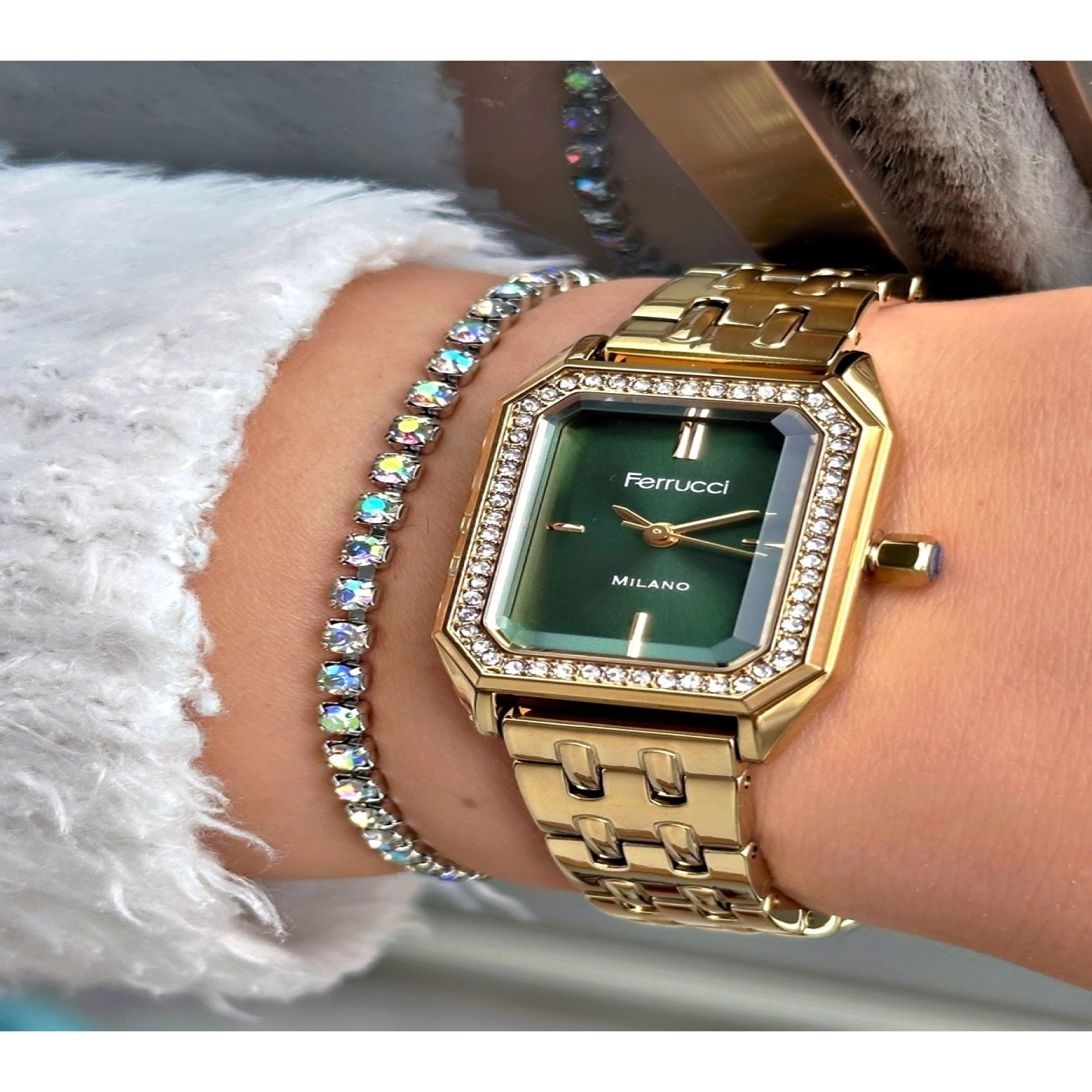 FERRUCCİ YEŞİL KADRANLI TAŞLI KARE GOLD METAL KADIN