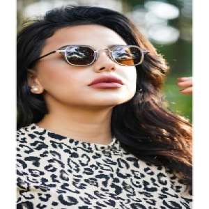 Dikdörtgen Çerçeveli Özel Tasarım Kadın Güneş Gözlüğü