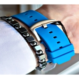 FUNCTION GÜMÜŞ KADRANLI KARE MAVİ SİLİKON ERKEK KOL SAATİ