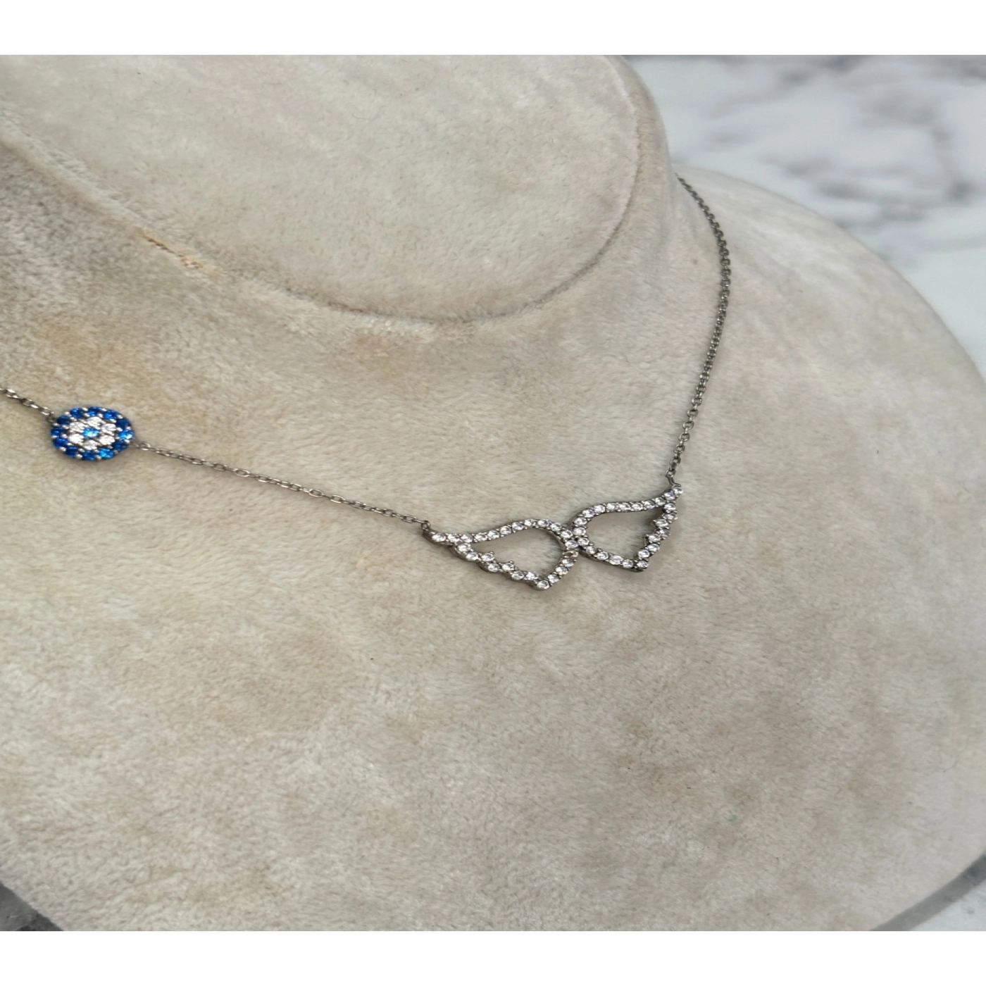 925 Ayar Gümüş Taşlı Kanat  Modeli Gümüş Kolye