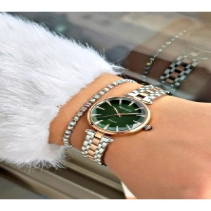 YEŞİL KADRANLI ROSE GÜMÜŞ METAL KADIN KOL SAATİ