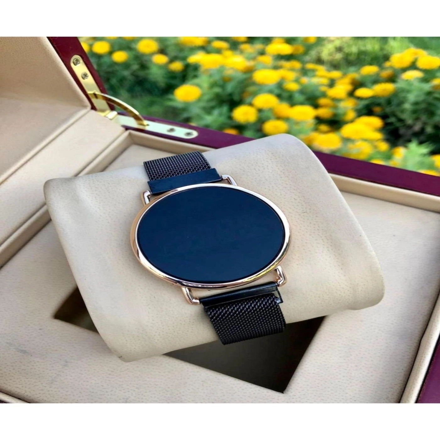 Özel Hediye Kutusunda Mıknatıs Kordon Unisex Dokunmatik Kol Saati