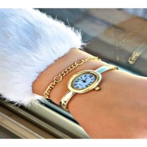 Premium Seri Özel Tasarım Lüks Seri Kelepçe Modeli Roma Rakamlı Kadın Kol Saati-Bileklik Hediyeli